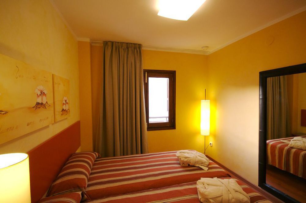 Apartamentos Parot Quality Santa Eularia des Riu Exterior photo