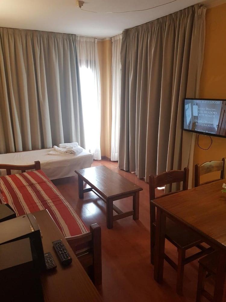 Apartamentos Parot Quality Santa Eularia des Riu Exterior photo